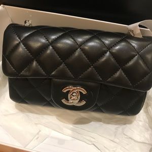 Chanel mini